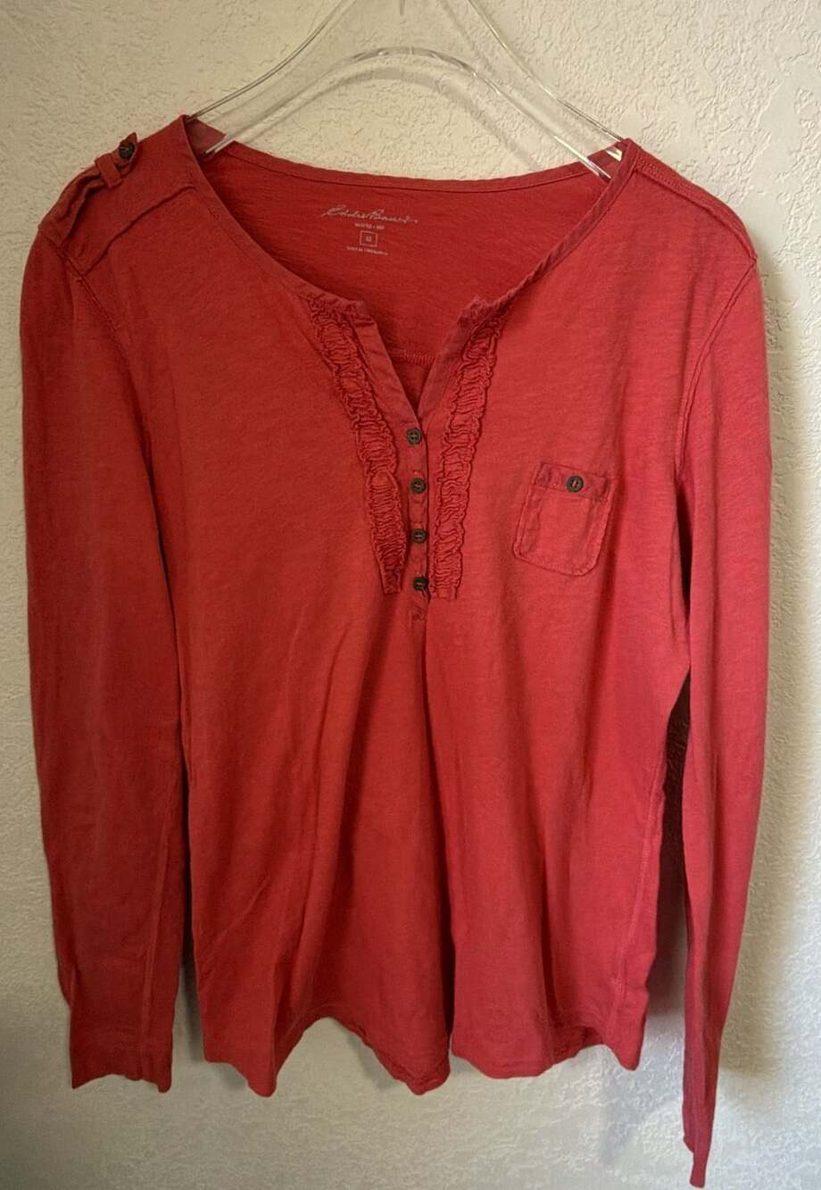Eddie Bauer Henley Long Sleeve Shirt Size M Red Ruffle Pocket